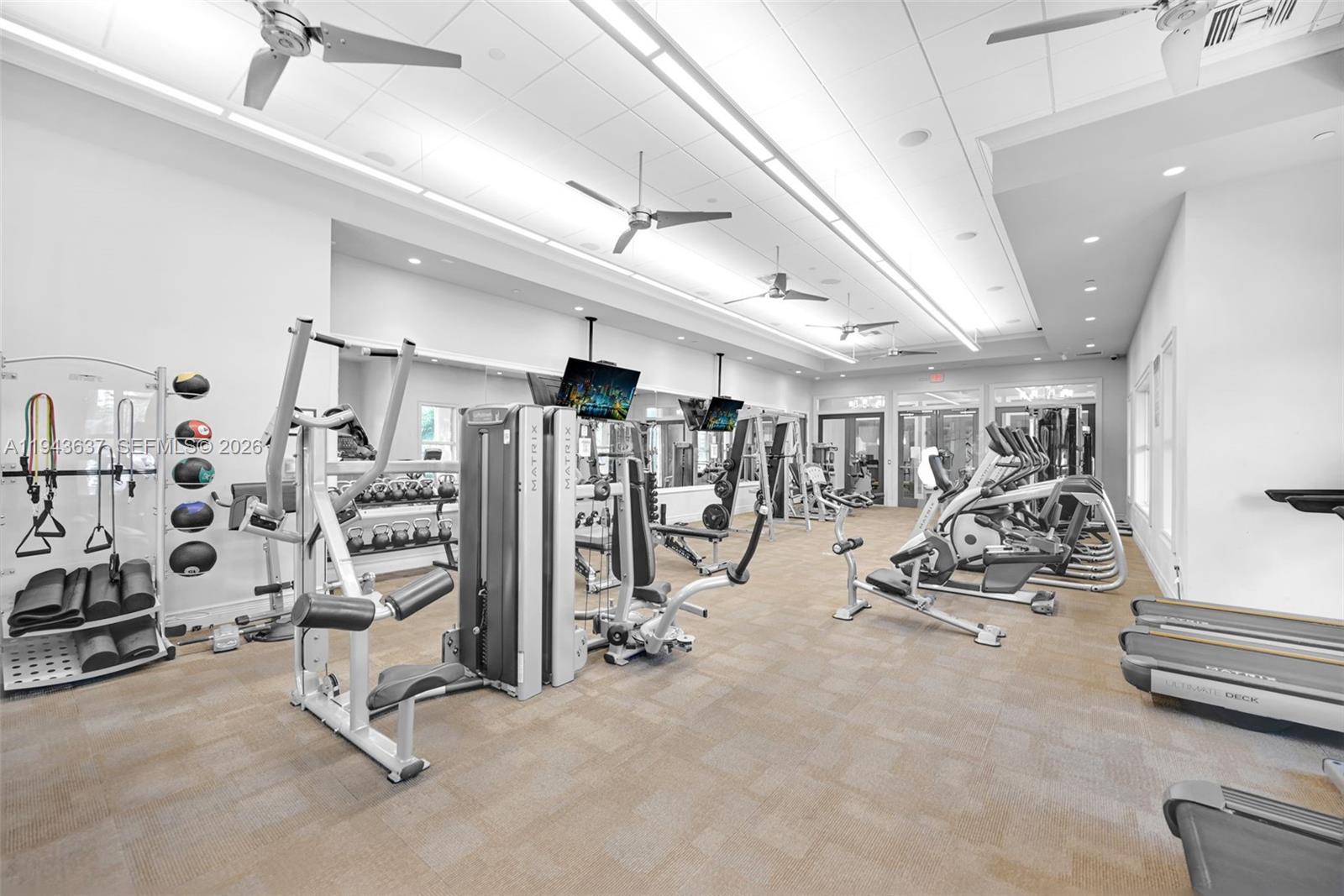 964 Banyan Dr Hollywood, FL 33021