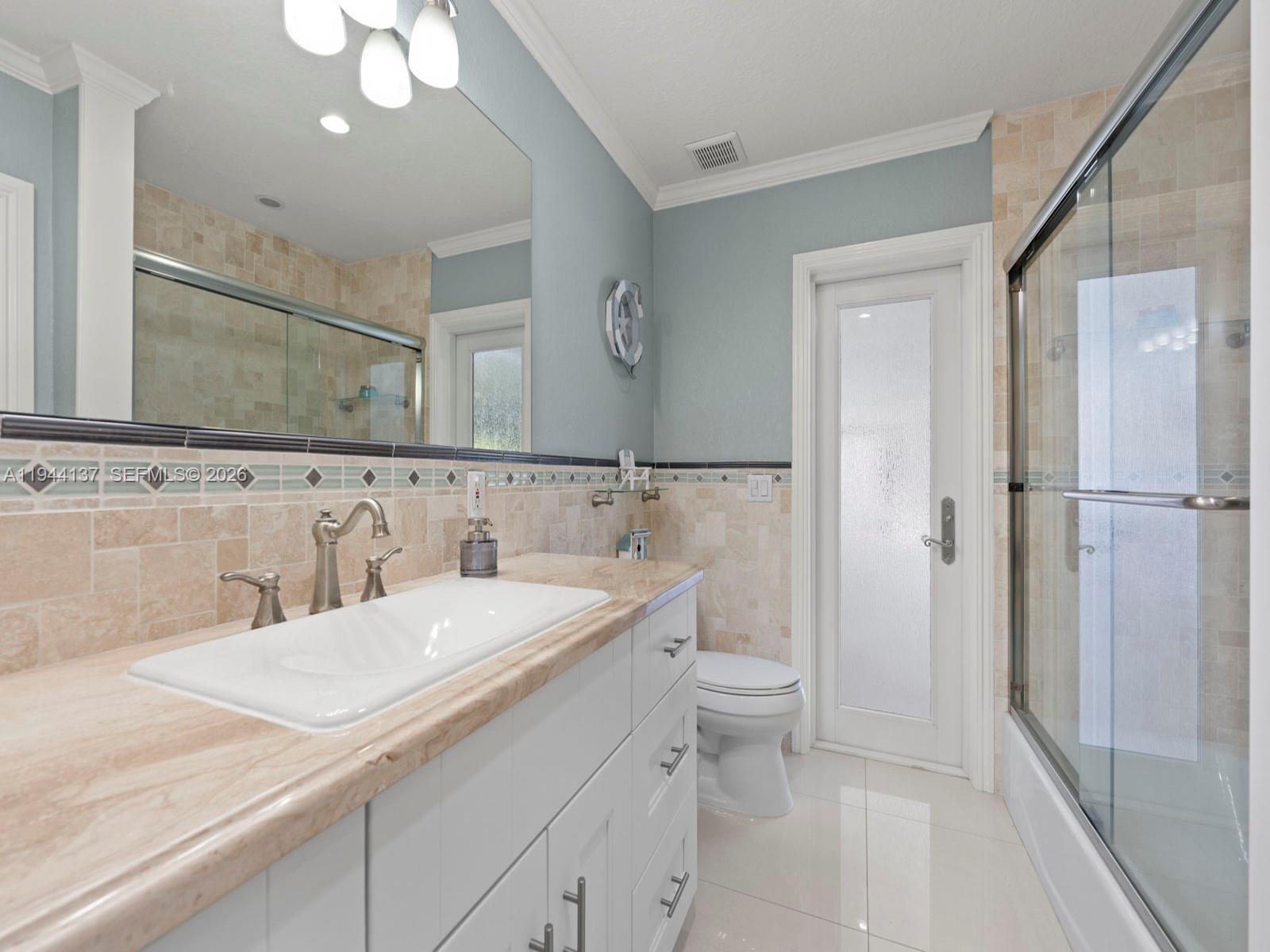 8205 SW 116th St Miami, FL 33156