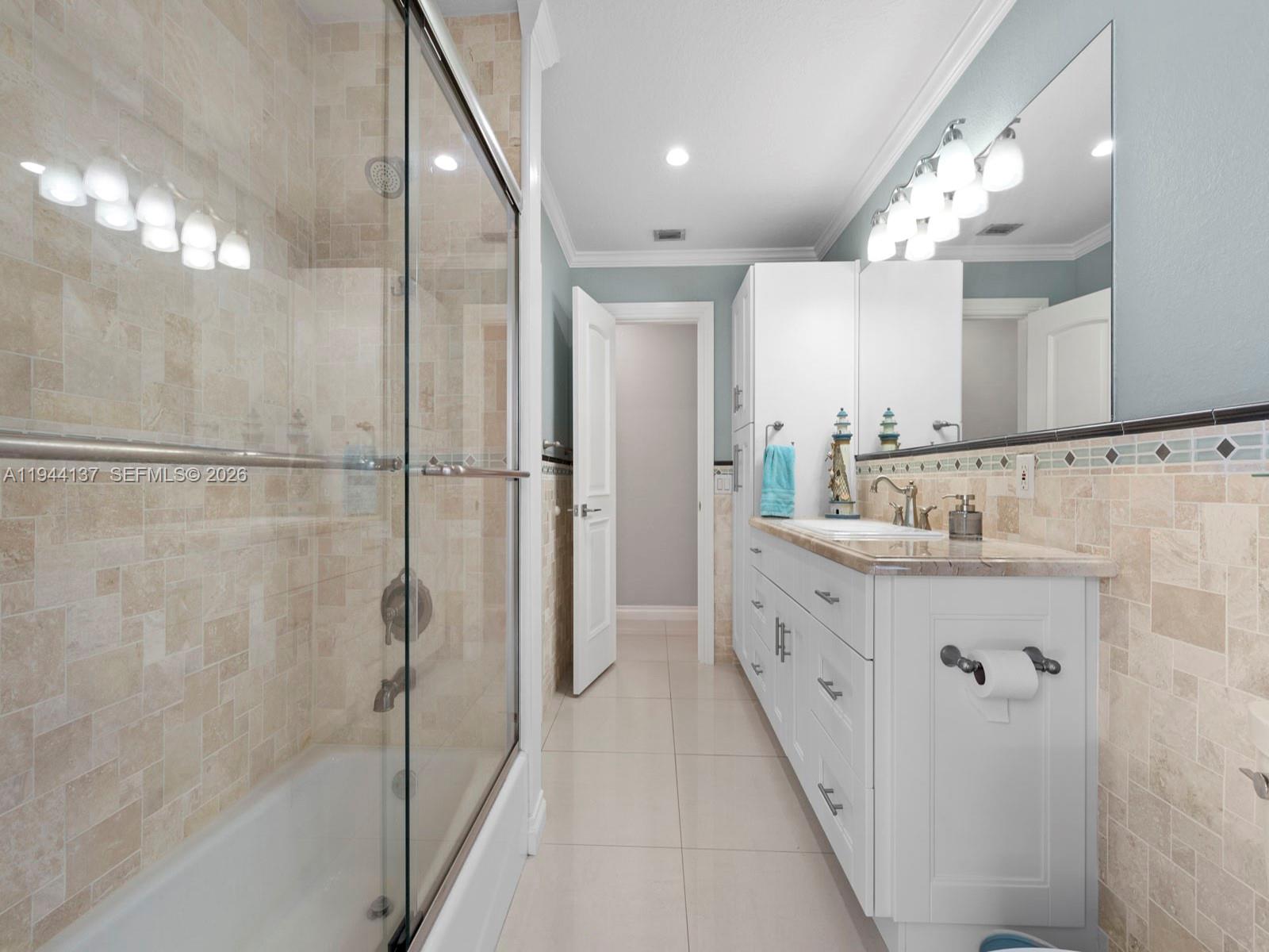 8205 SW 116th St Miami, FL 33156