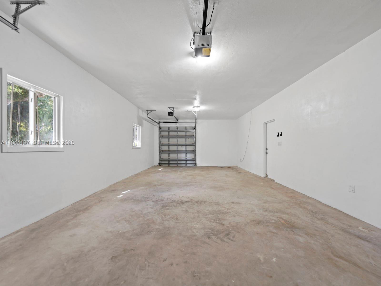 8205 SW 116th St Miami, FL 33156