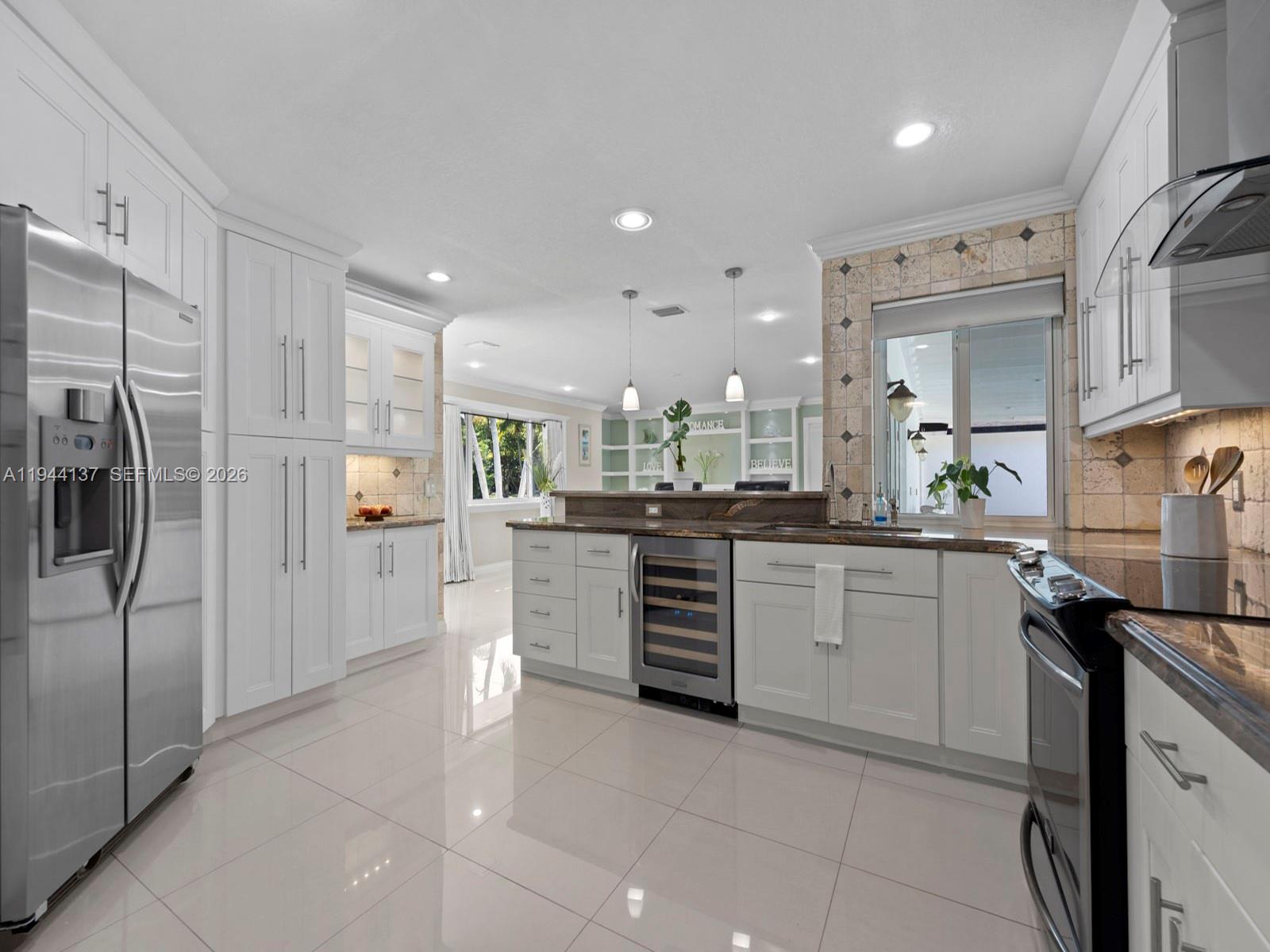 8205 SW 116th St Miami, FL 33156