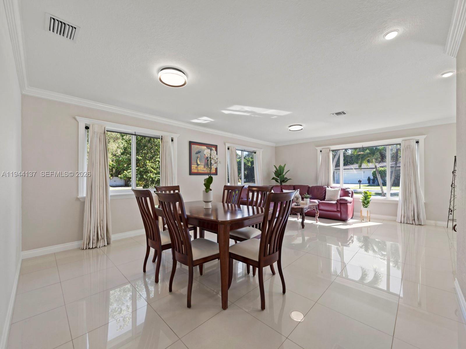 8205 SW 116th St Miami, FL 33156