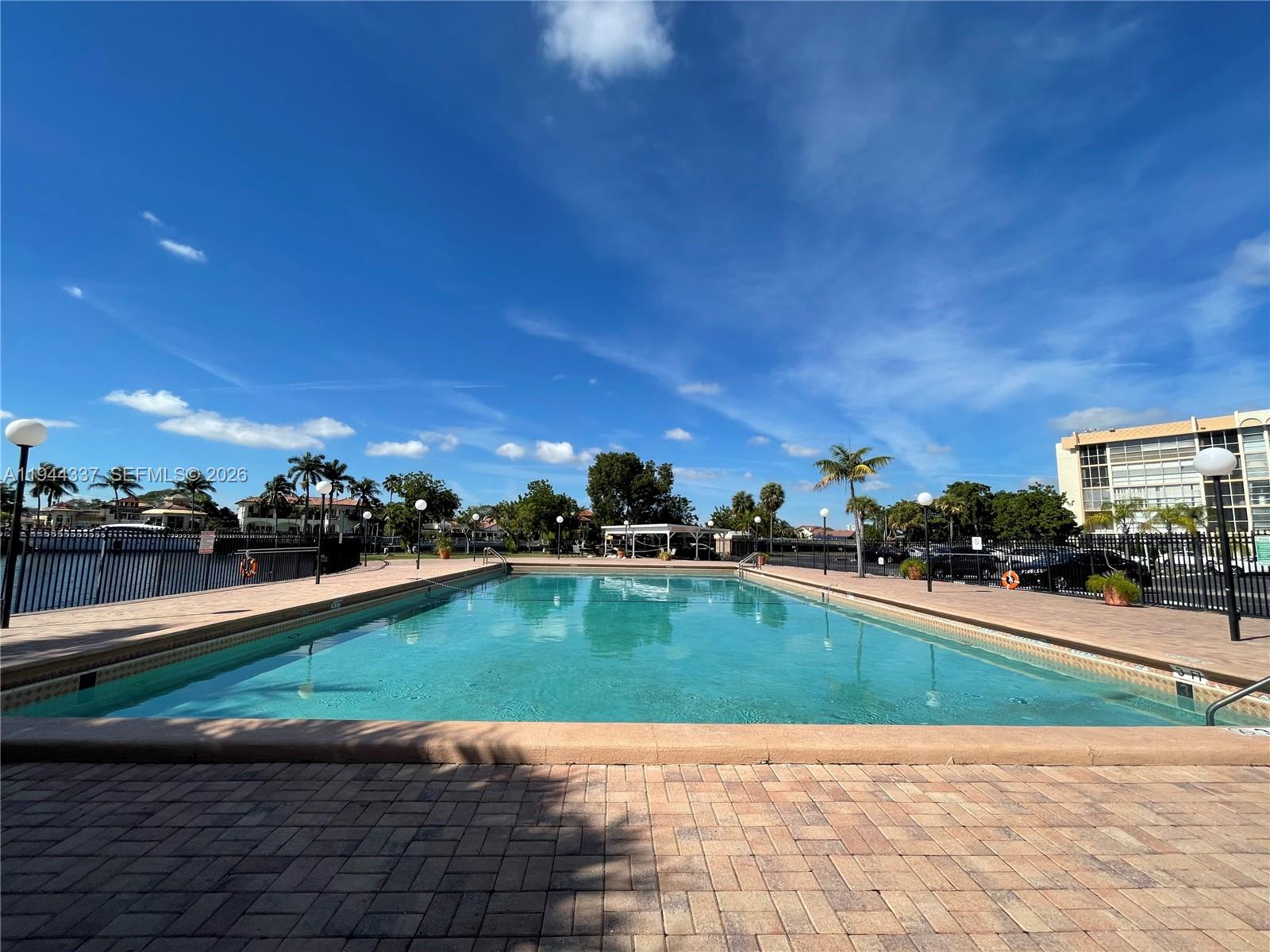 851 Three Iss Blvd #106 Hallandale Beach, FL 33009