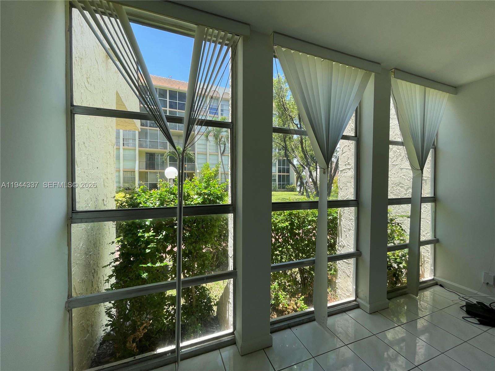 851 Three Iss Blvd #106 Hallandale Beach, FL 33009