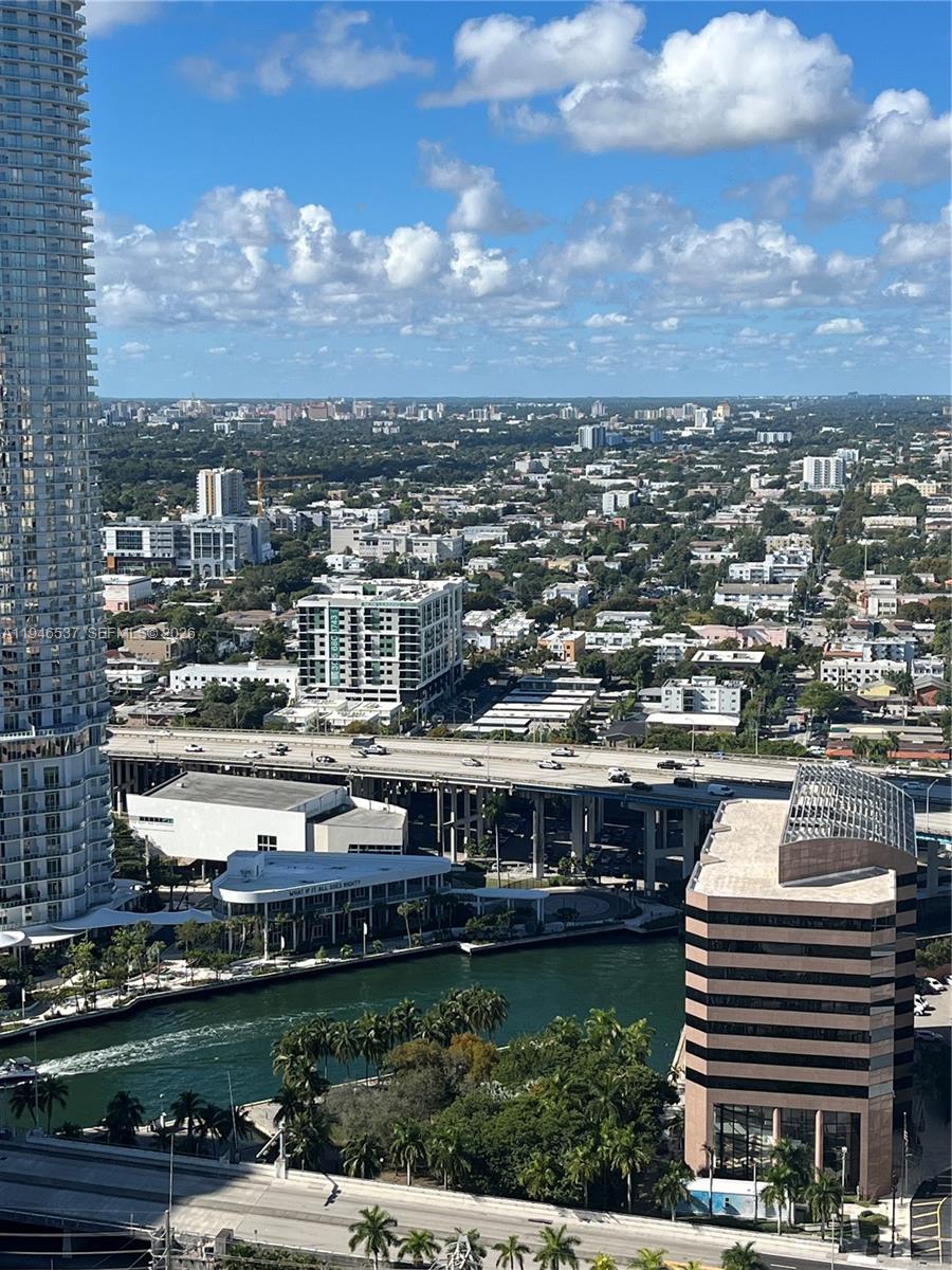 image The Ivy at Riverfront20