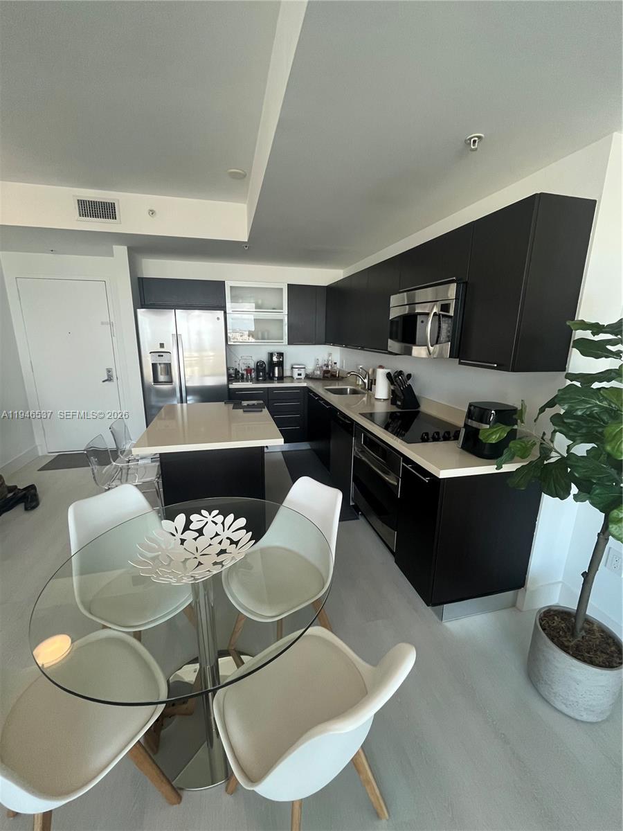 image The Ivy at Riverfront7