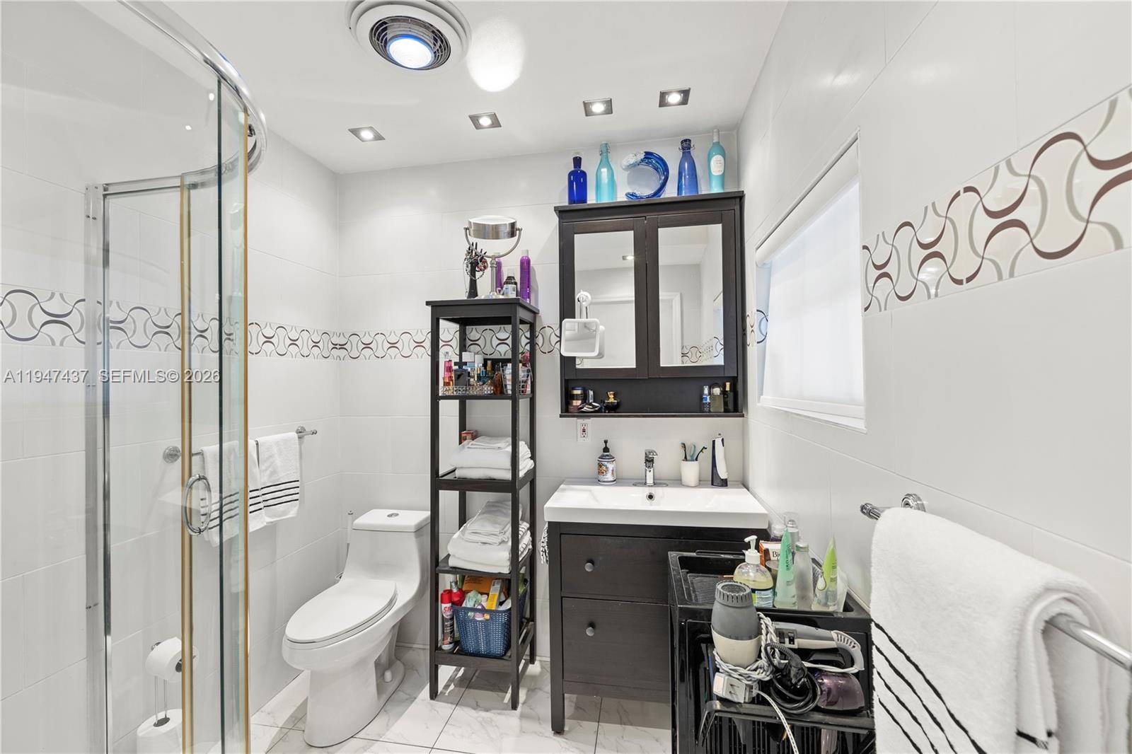 117 SW 6th St Hallandale Beach, FL 33009