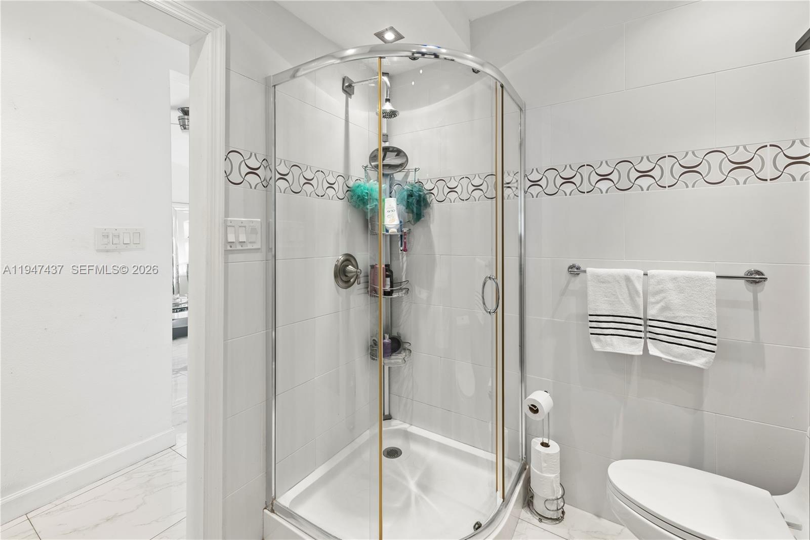 117 SW 6th St Hallandale Beach, FL 33009