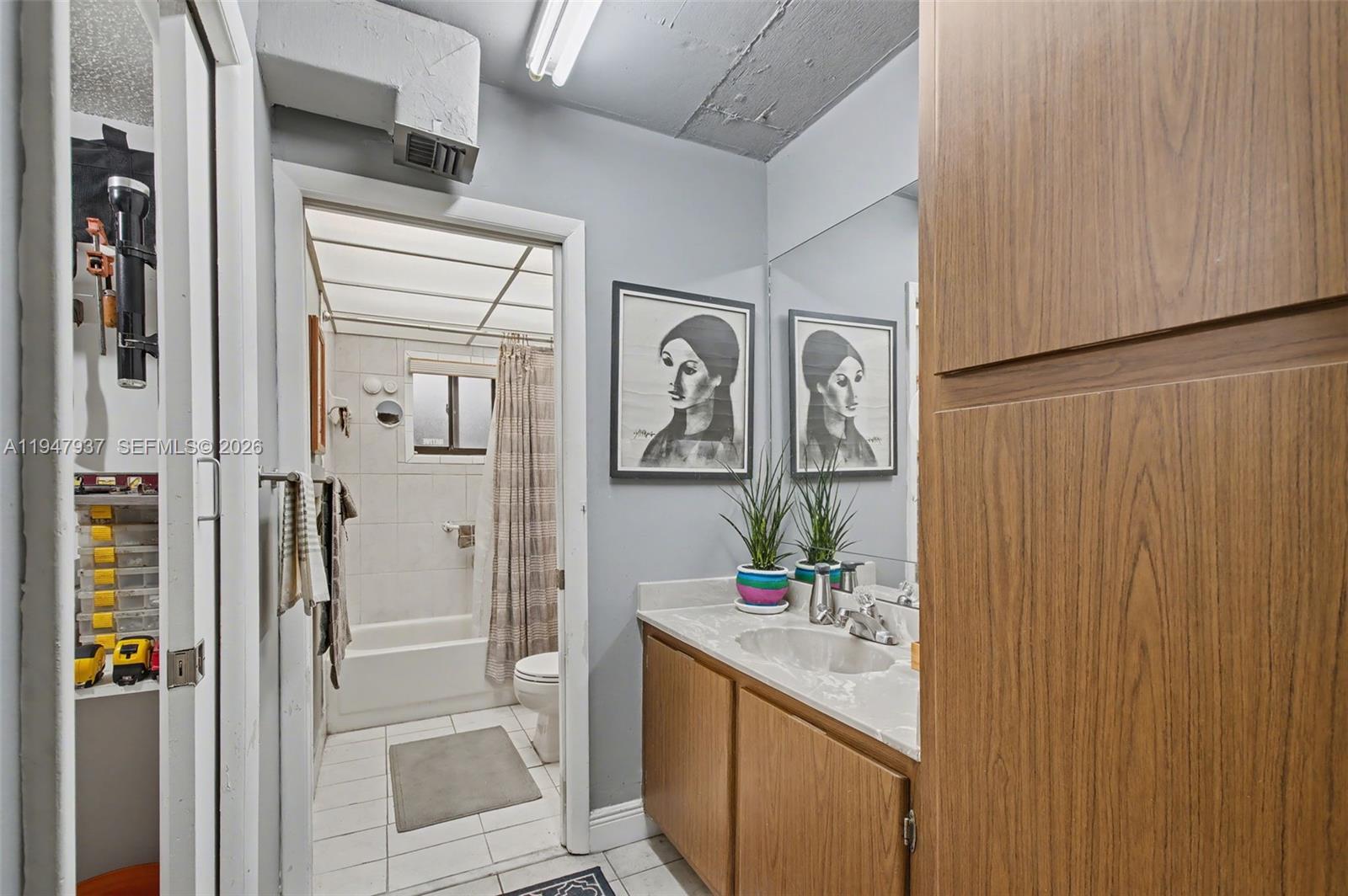 Undisclosed Address Miami, FL 33173