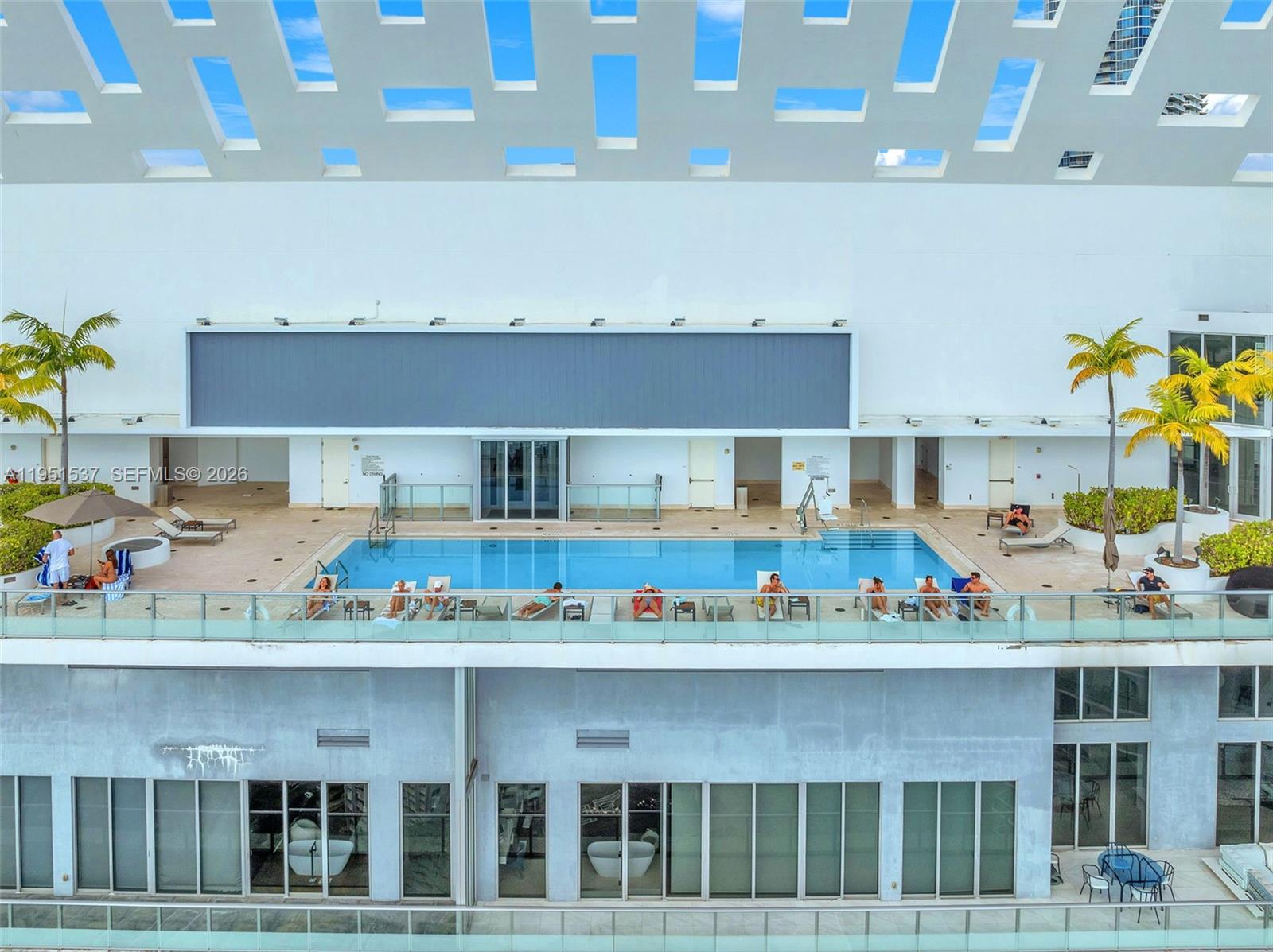 1300 Brickell Bay Dr #2507 Miami, FL 33131