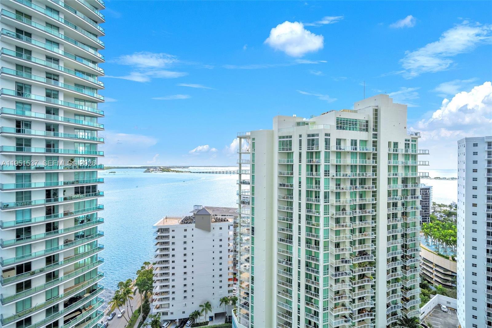 1300 Brickell Bay Dr #2507 Miami, FL 33131