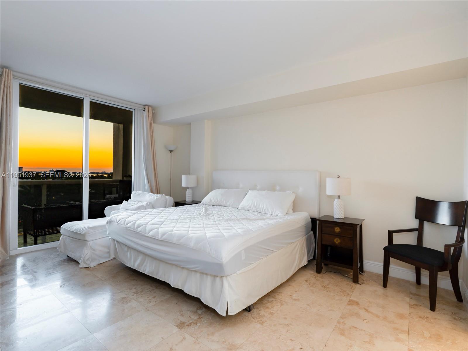 image Harbour House14