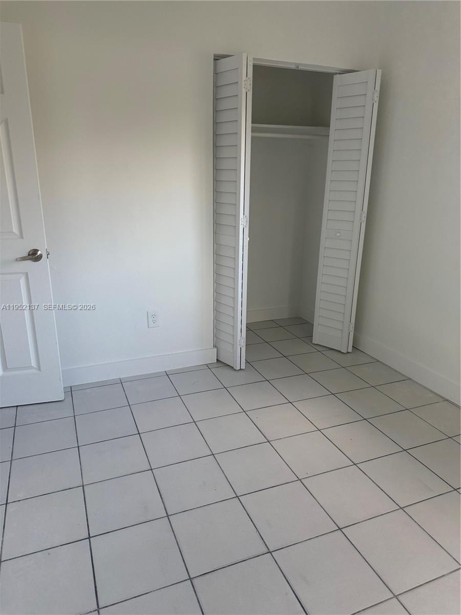 15860 SW 102th Pl Miami, FL 33157