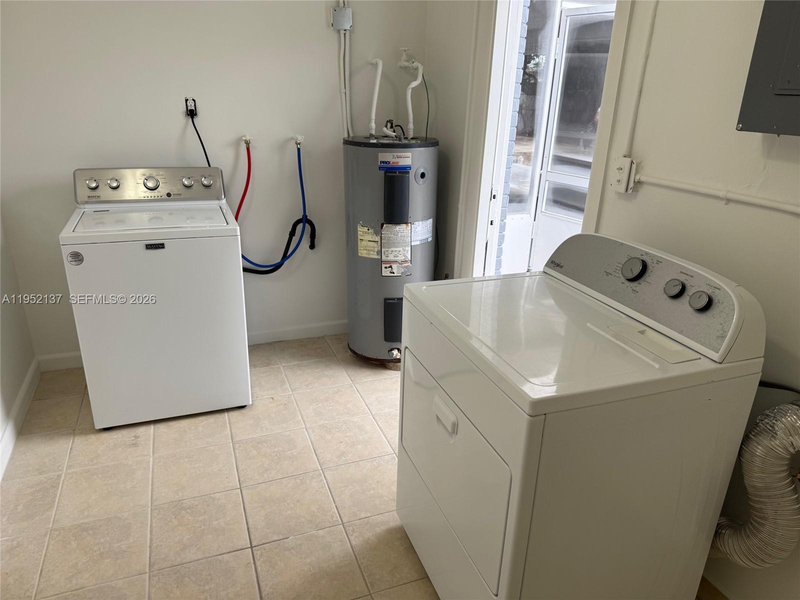 15860 SW 102th Pl Miami, FL 33157