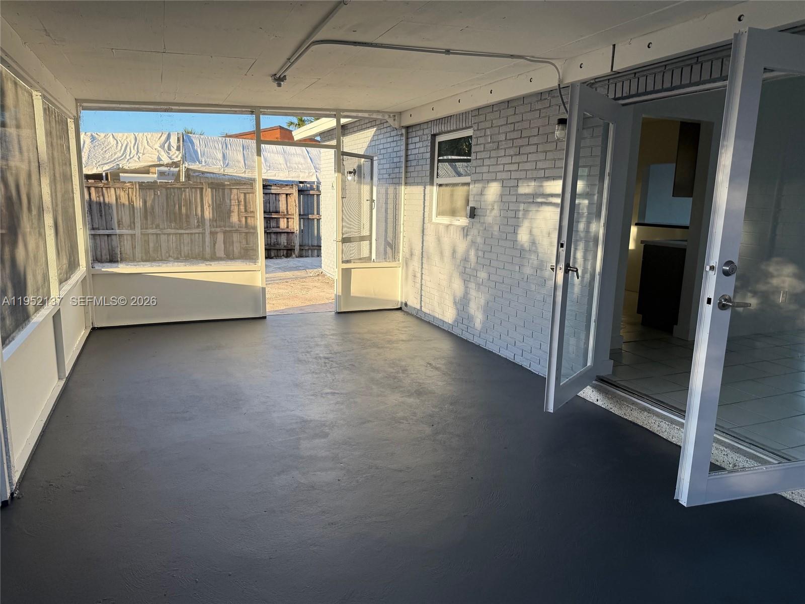 15860 SW 102th Pl Miami, FL 33157