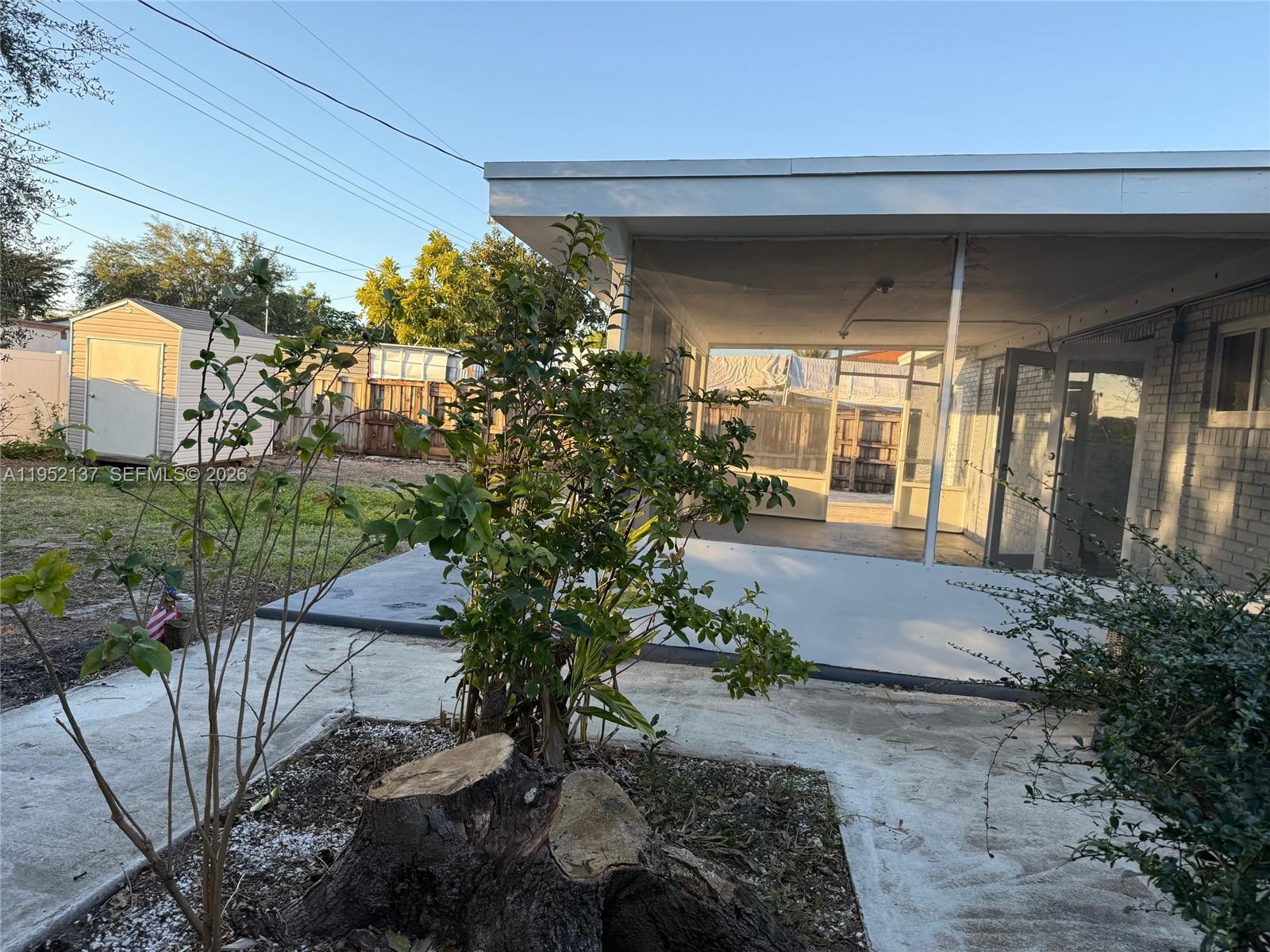 15860 SW 102th Pl Miami, FL 33157