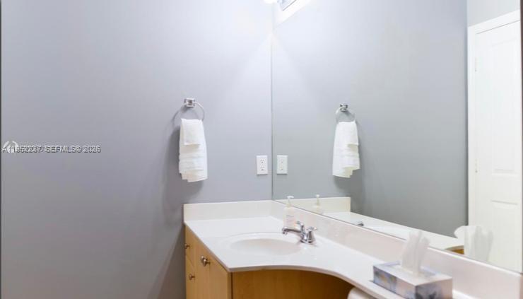 2280 SW 32nd Ave #613 Miami, FL 33145