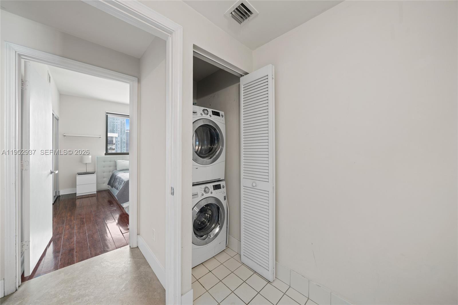 601 NE 36th St #1704 Miami, FL 33137