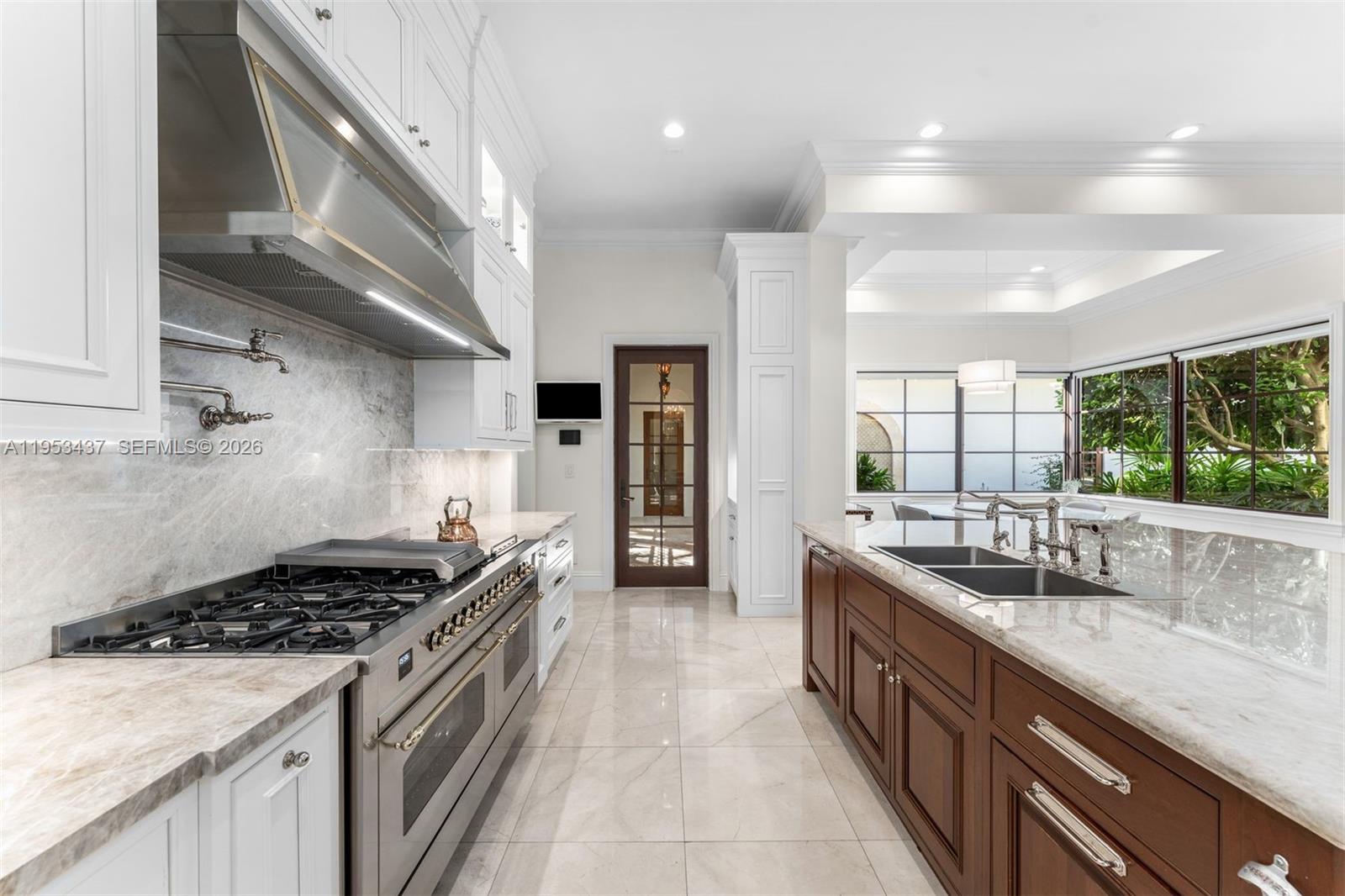 5865 SW 96th St Pinecrest, FL 33156