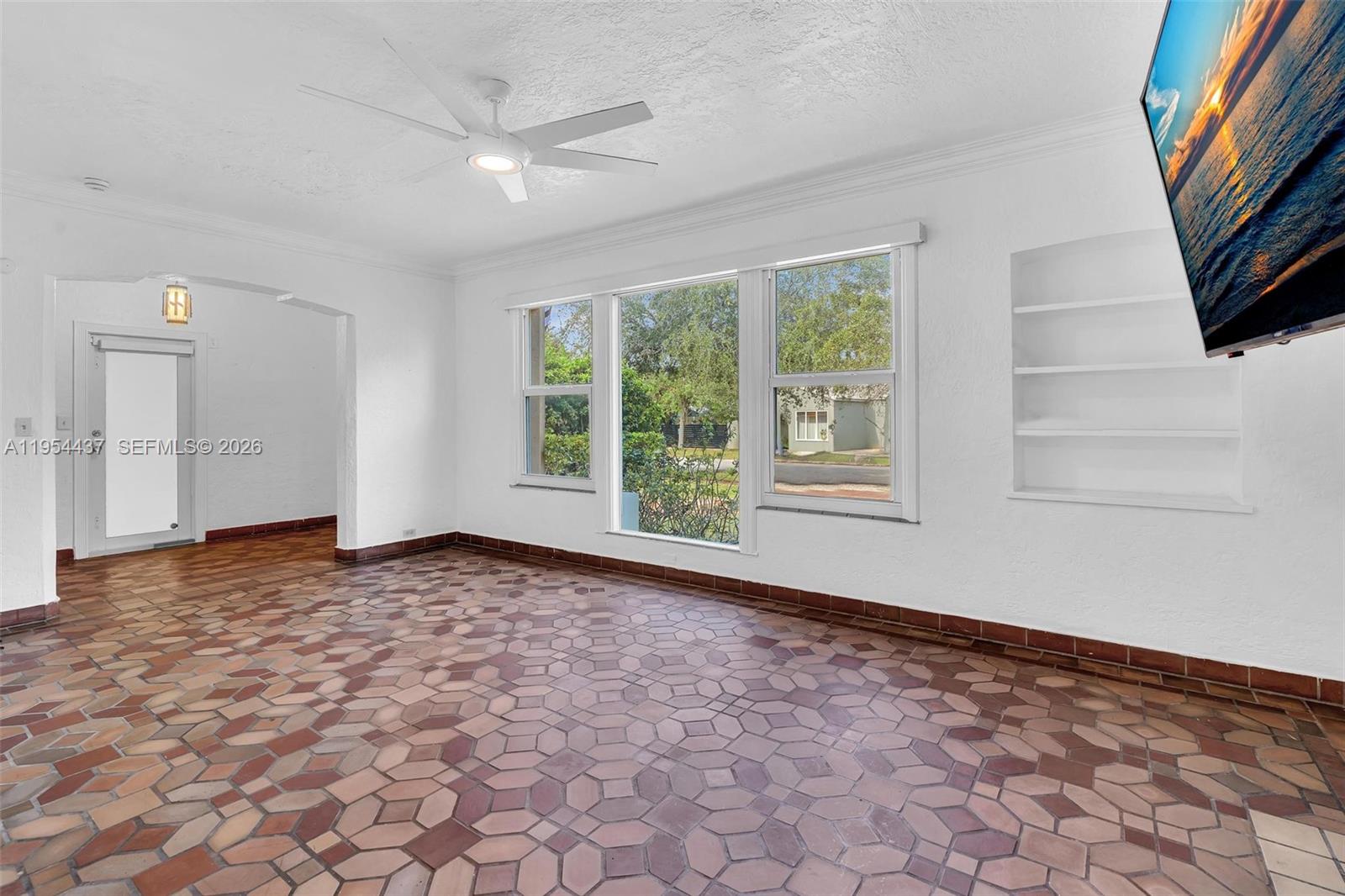 1524 Biarritz Dr Miami Beach, FL 33141