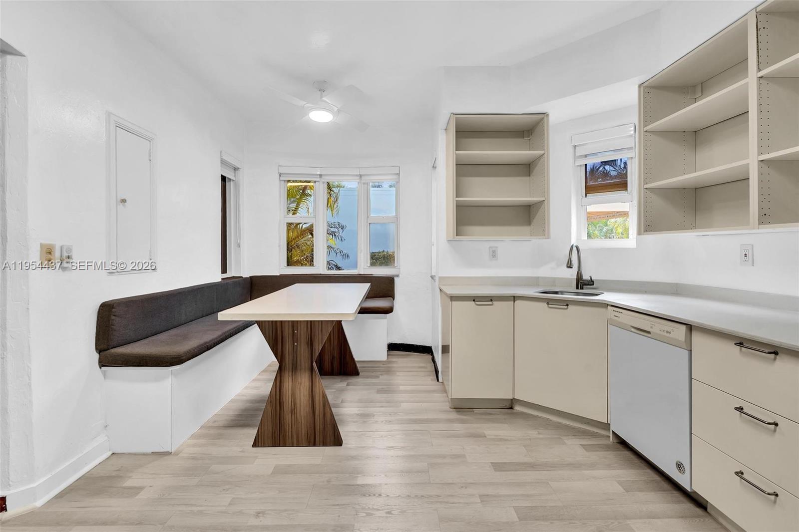 1524 Biarritz Dr Miami Beach, FL 33141