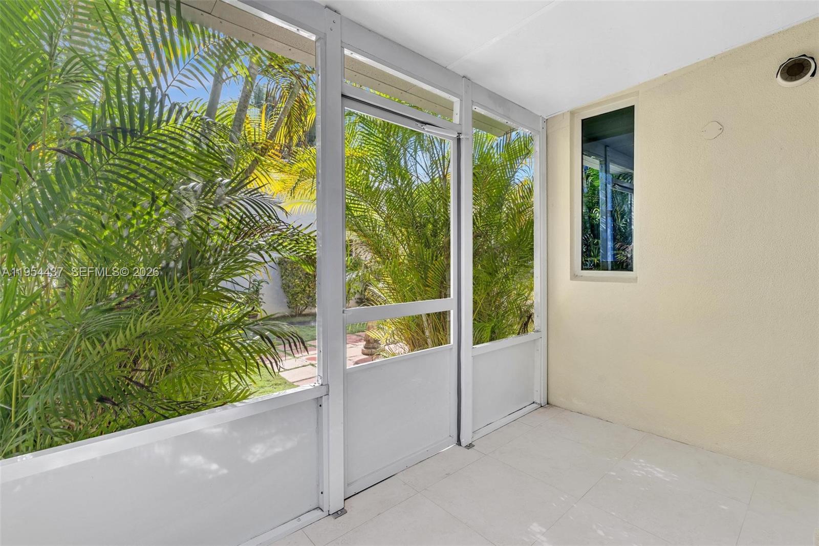 1524 Biarritz Dr Miami Beach, FL 33141