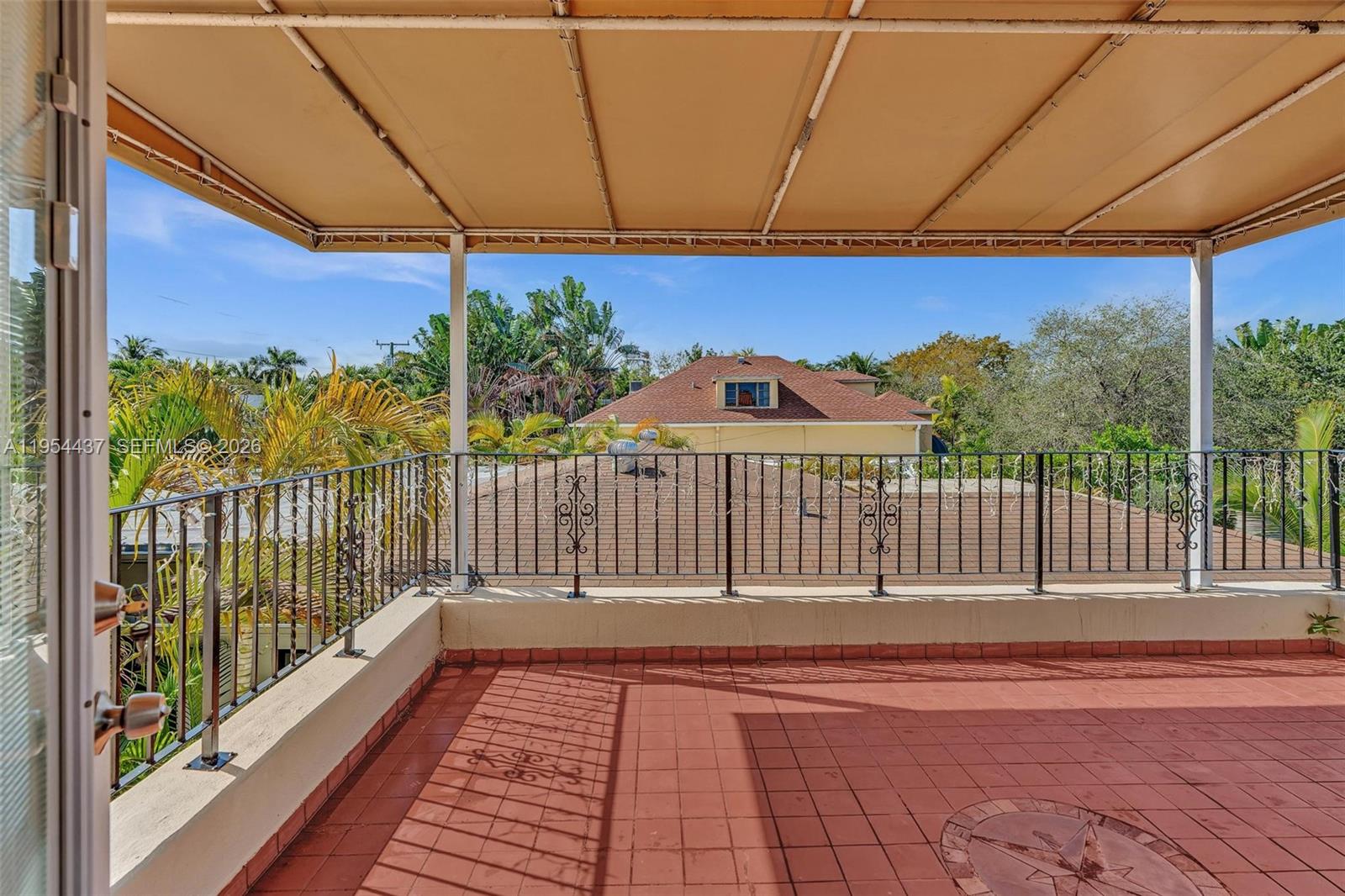 1524 Biarritz Dr Miami Beach, FL 33141