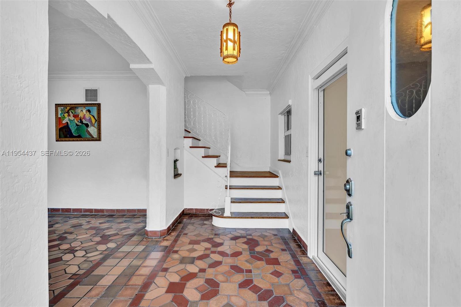 1524 Biarritz Dr Miami Beach, FL 33141