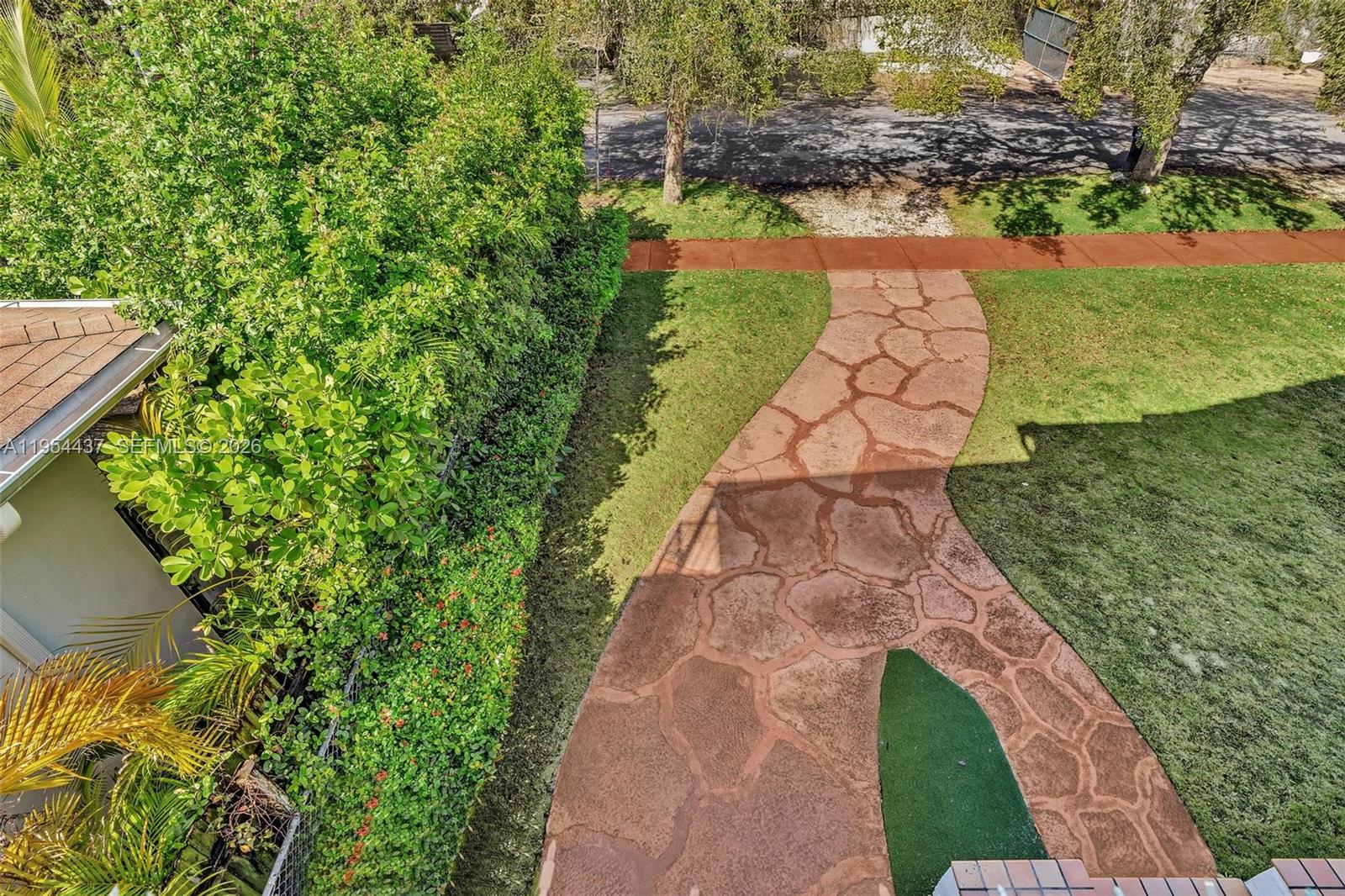 1524 Biarritz Dr Miami Beach, FL 33141