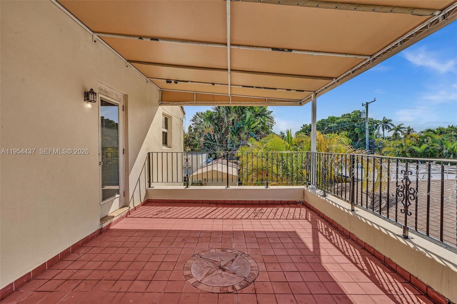 1524 Biarritz Dr Miami Beach, FL 33141