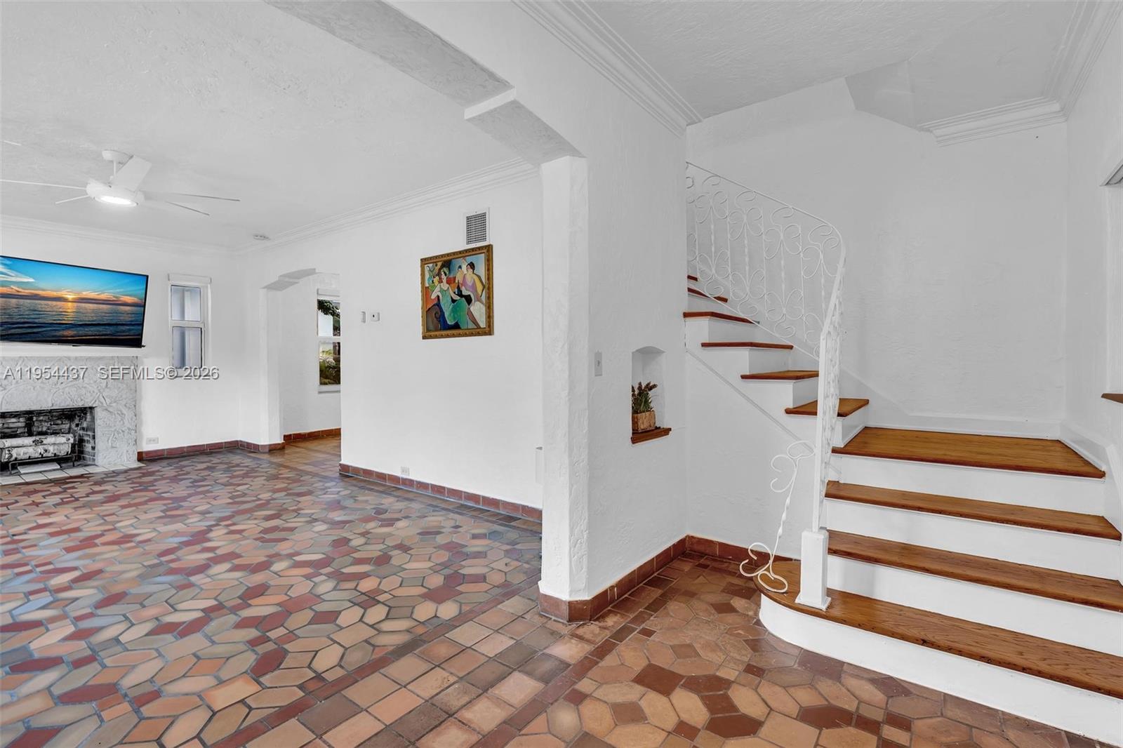 1524 Biarritz Dr Miami Beach, FL 33141