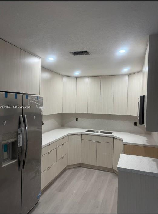 3021 W 76th St #C-201