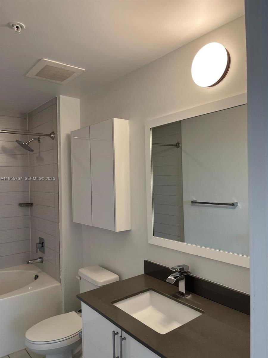 image Nine at Mary Brickell Village13