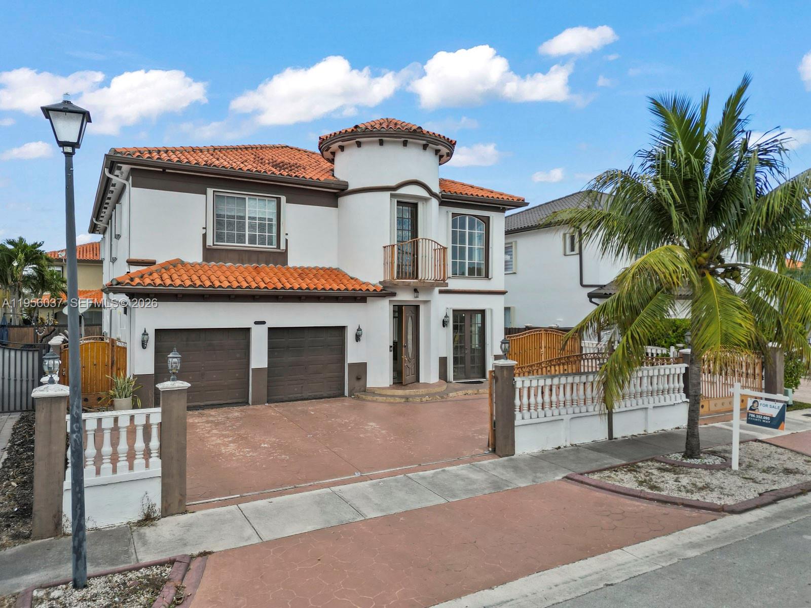 15383 SW 23rd St Miami, FL 33185