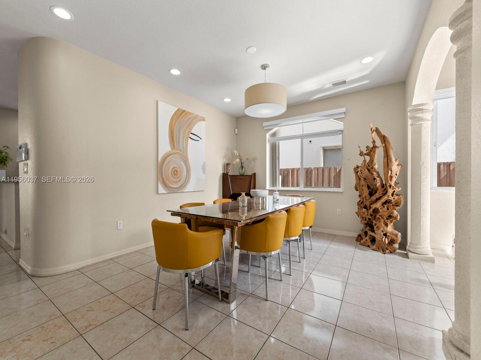 15383 SW 23rd St Miami, FL 33185