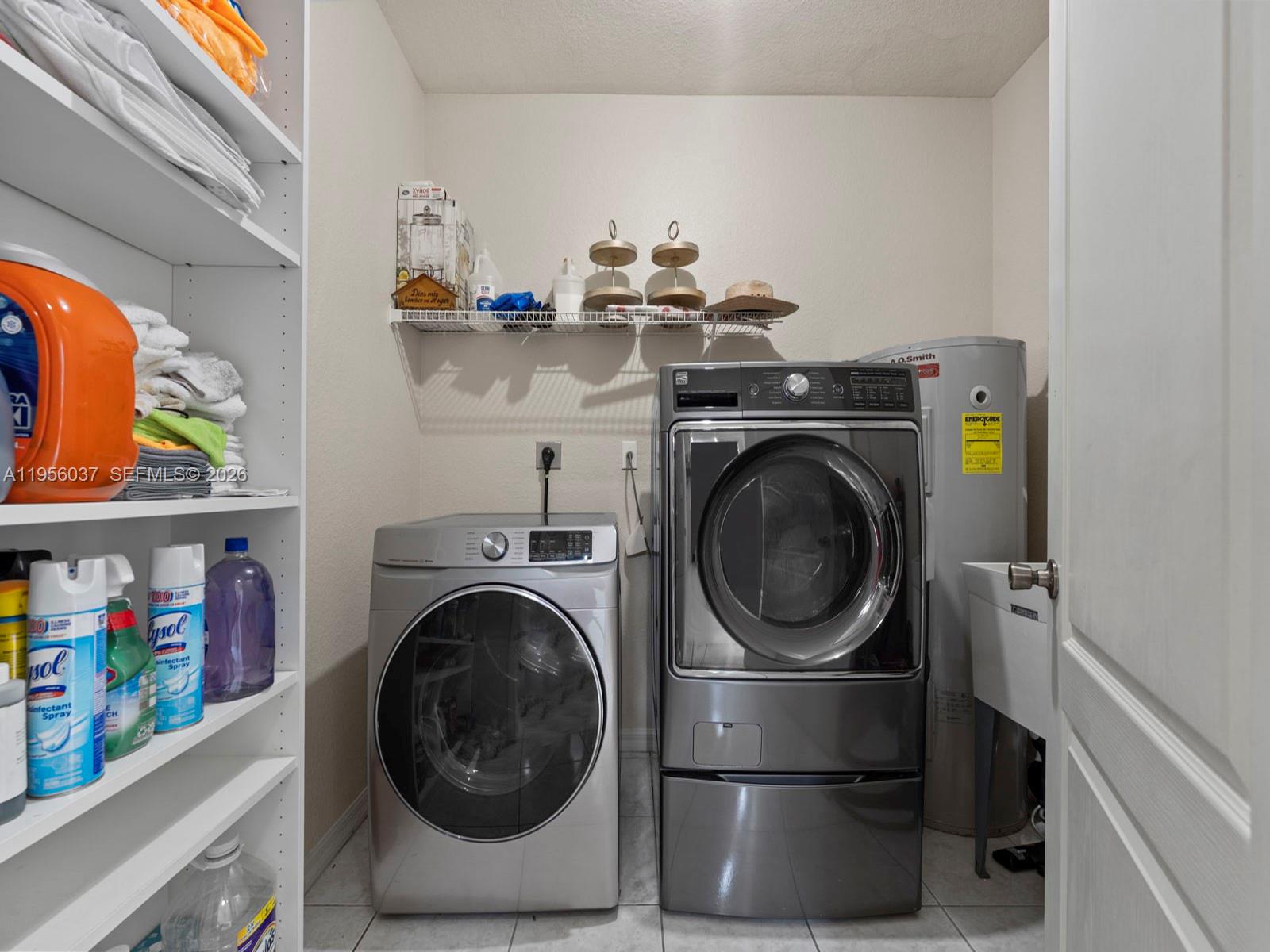 15383 SW 23rd St Miami, FL 33185