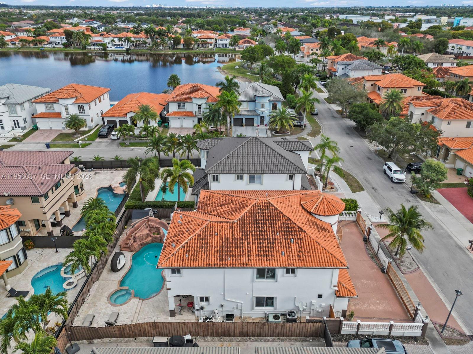 15383 SW 23rd St Miami, FL 33185