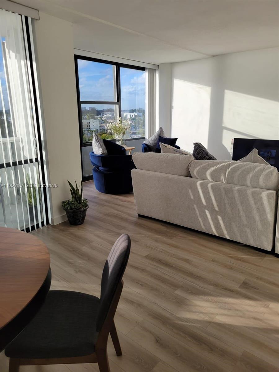 900 Bay Dr #821 Miami Beach, FL 33141