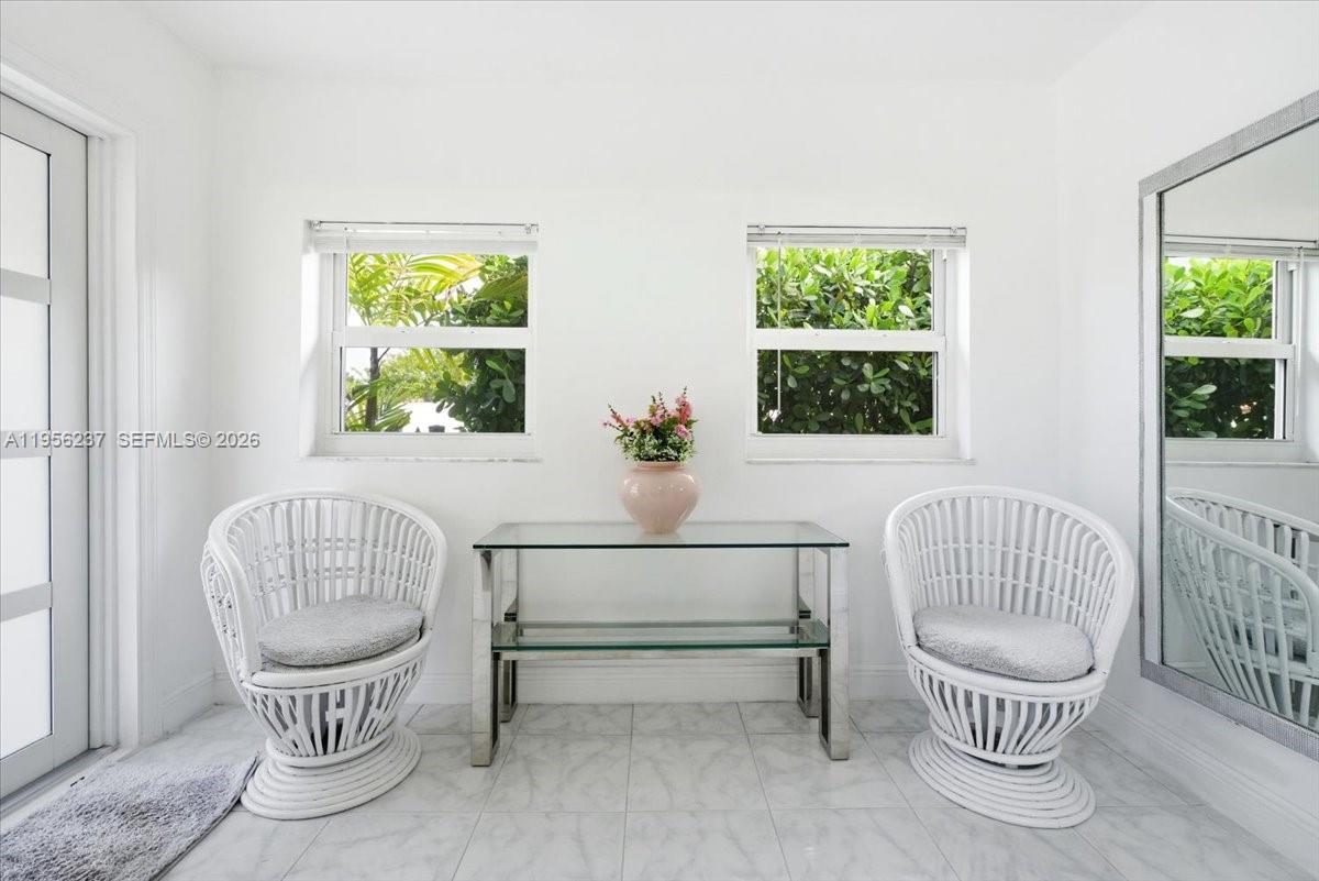 3554 SW 26th St Miami, FL 33133