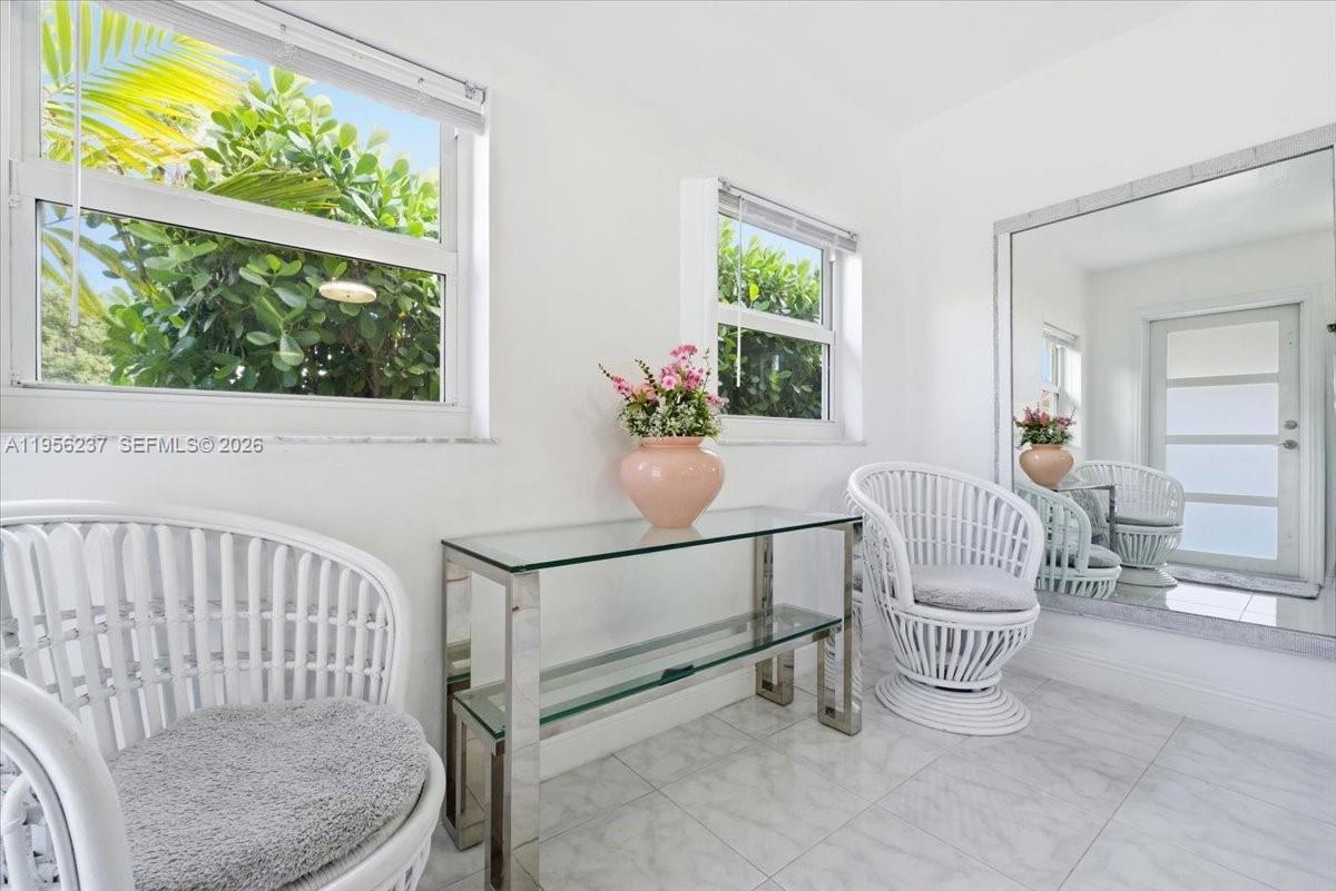 3554 SW 26th St Miami, FL 33133