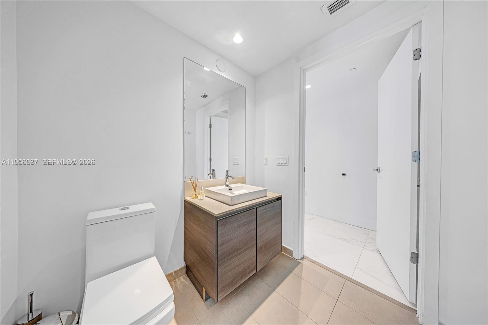 image The Bond on Brickell13