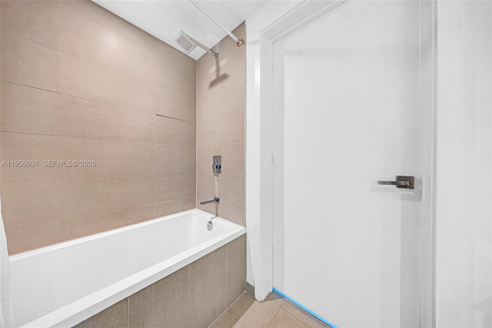 image The Bond on Brickell14