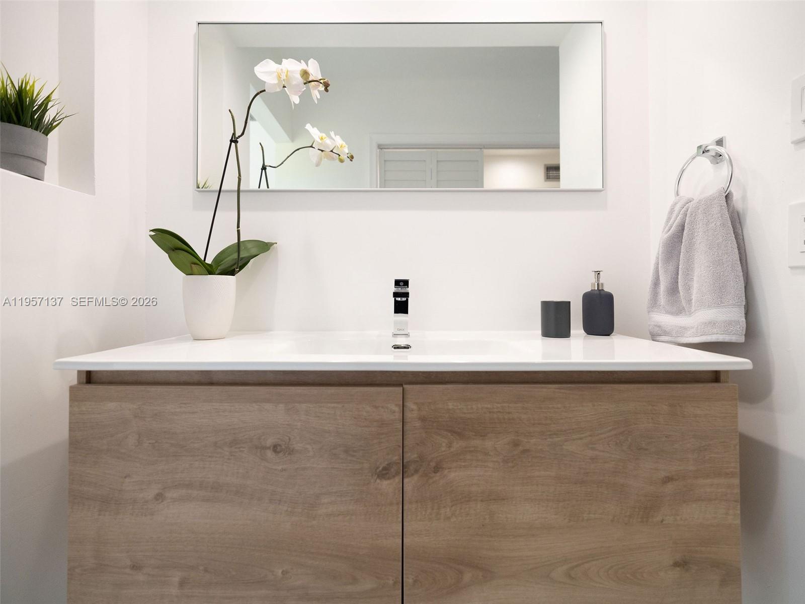 10988 Lake Front Pl Boca Raton, FL 33498