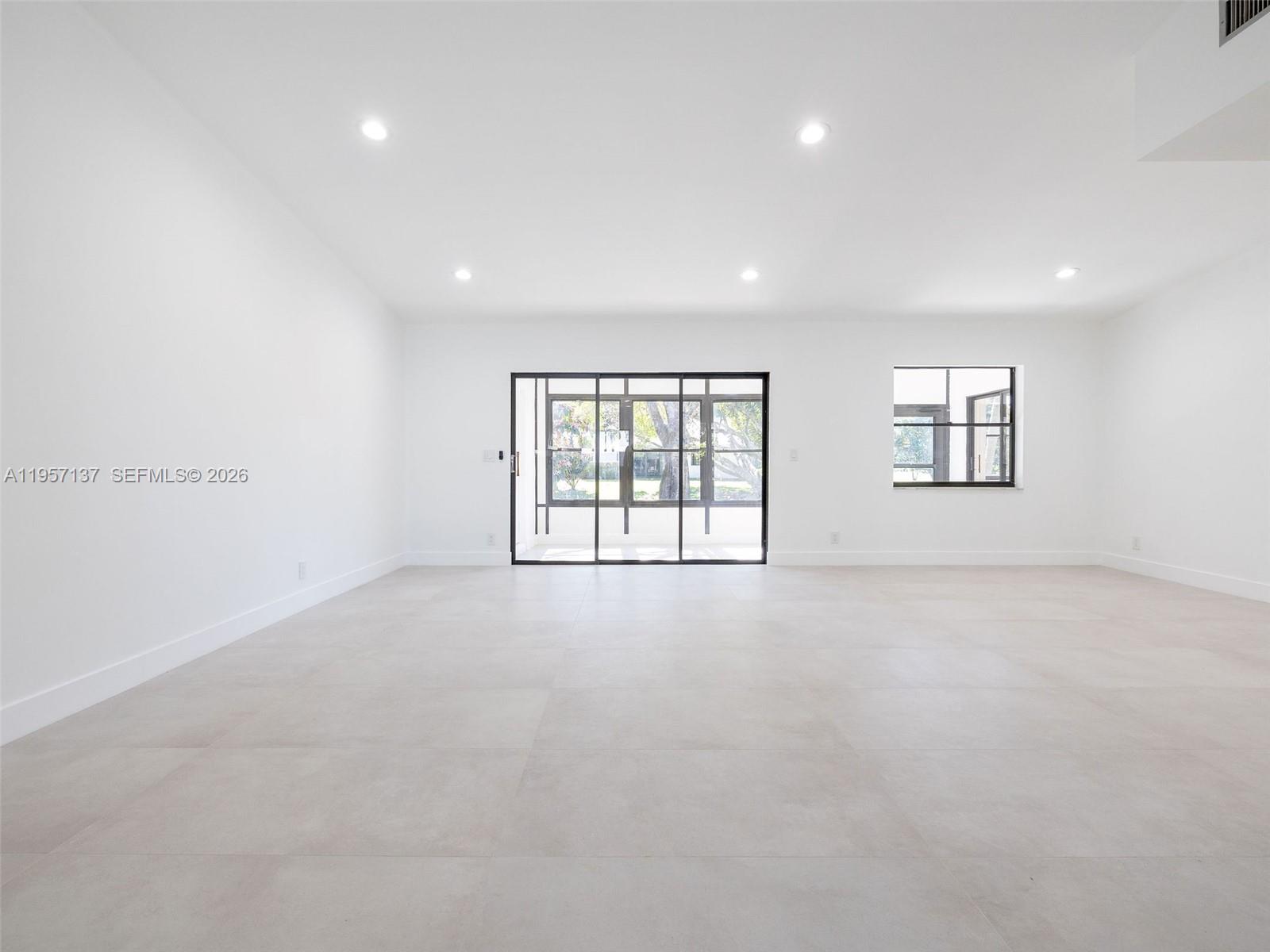 10988 Lake Front Pl Boca Raton, FL 33498