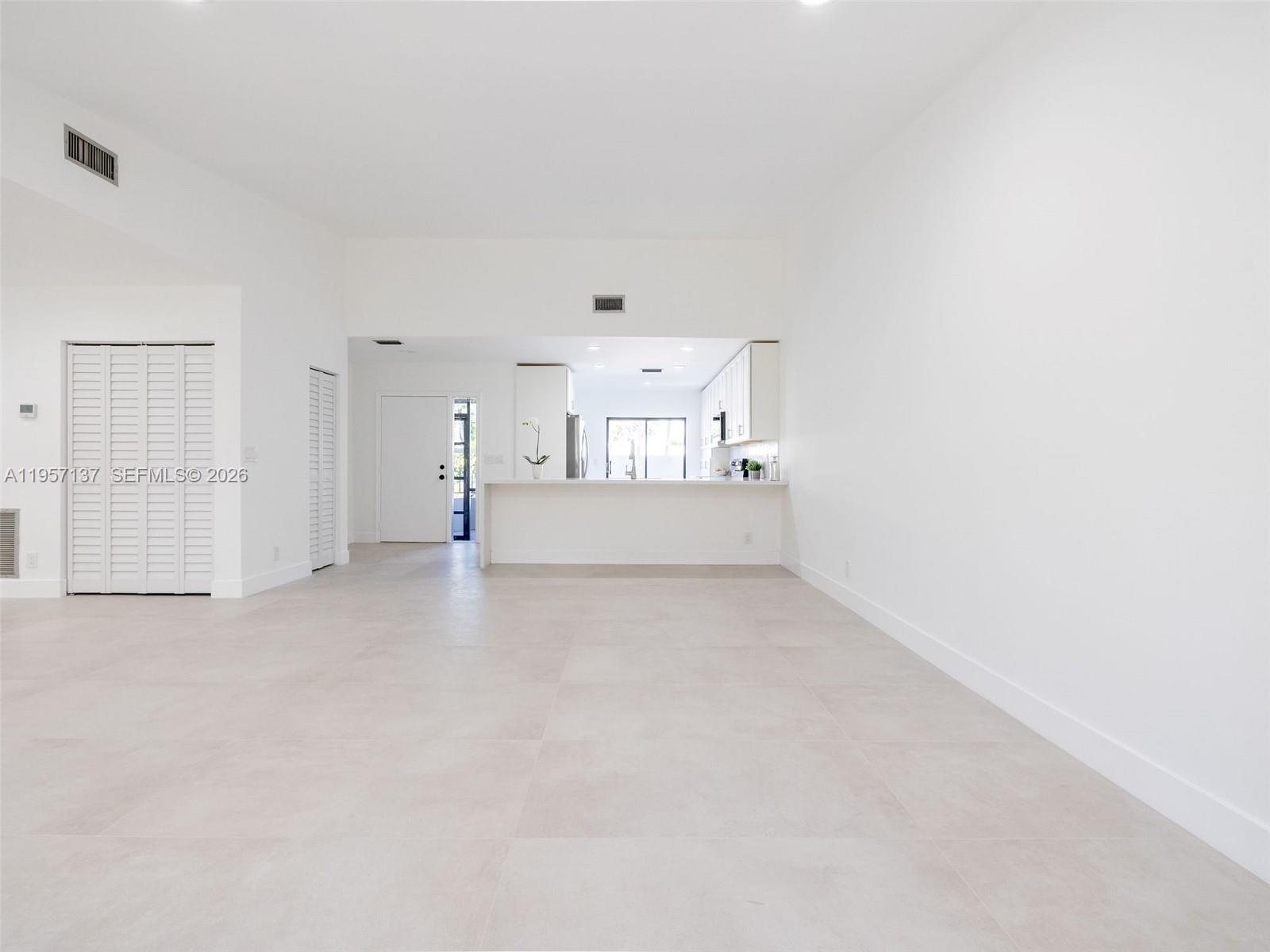 10988 Lake Front Pl Boca Raton, FL 33498