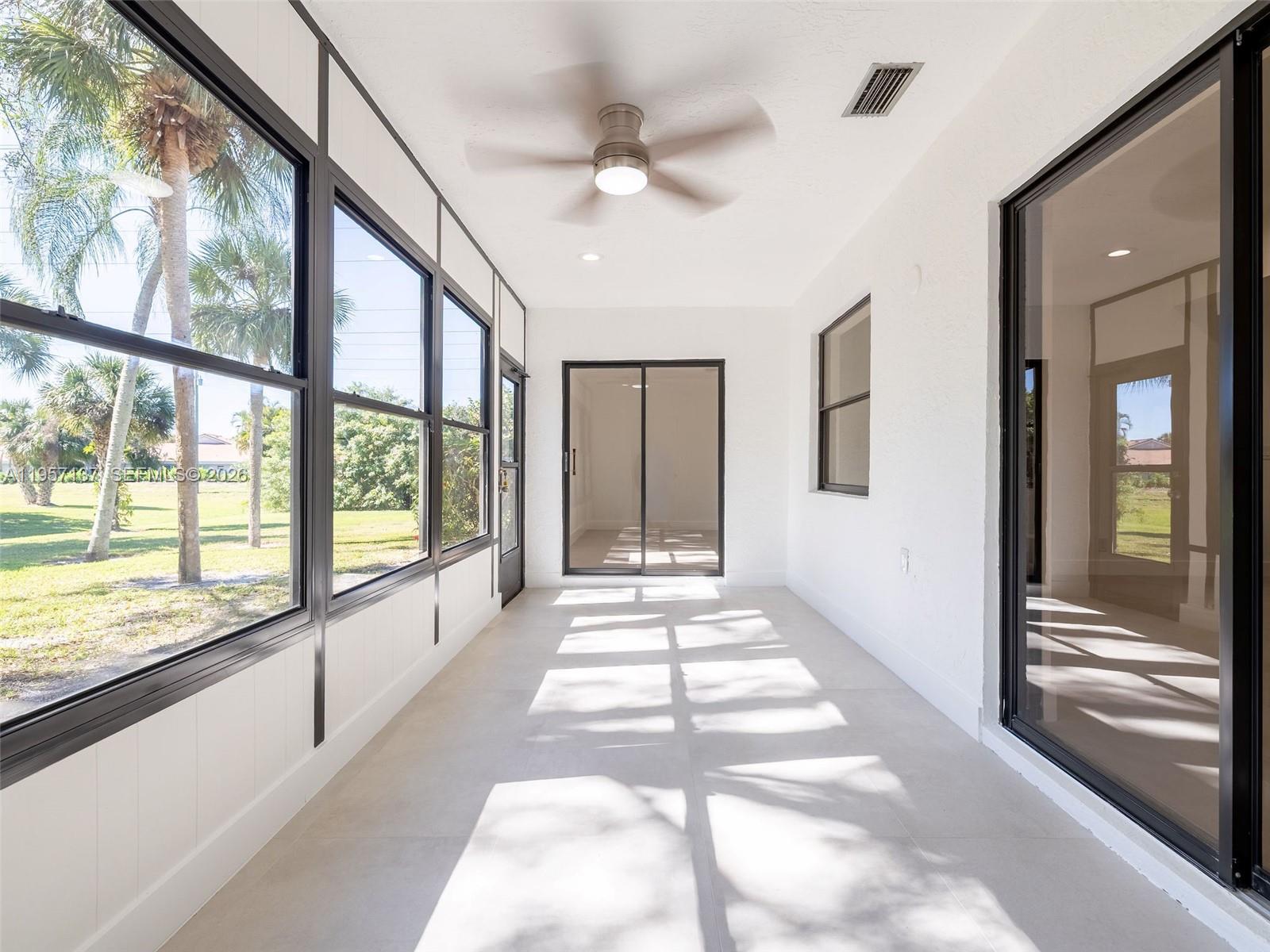 10988 Lake Front Pl Boca Raton, FL 33498