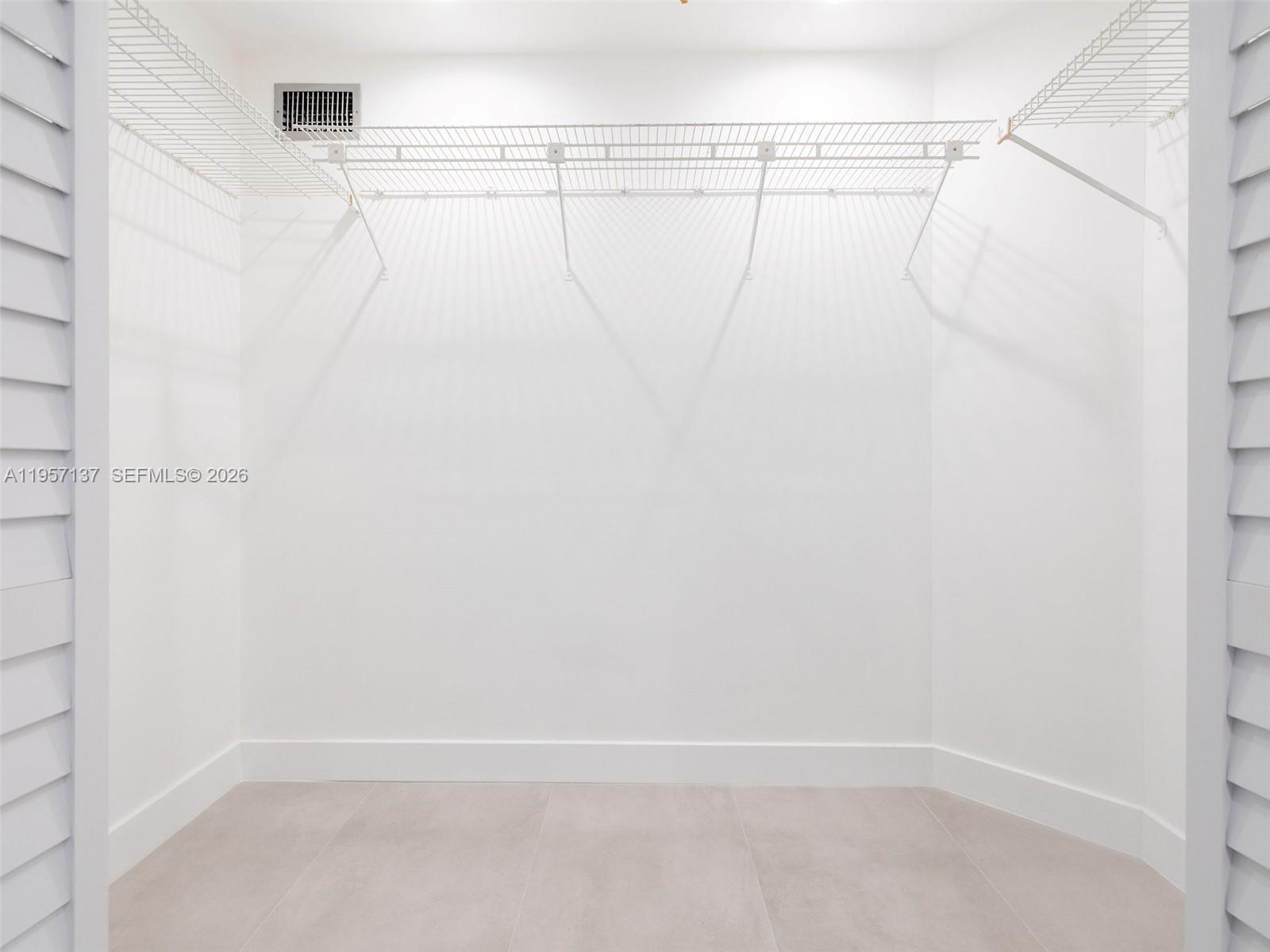 10988 Lake Front Pl Boca Raton, FL 33498