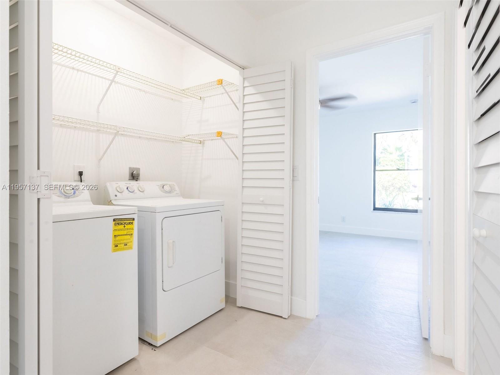 10988 Lake Front Pl Boca Raton, FL 33498