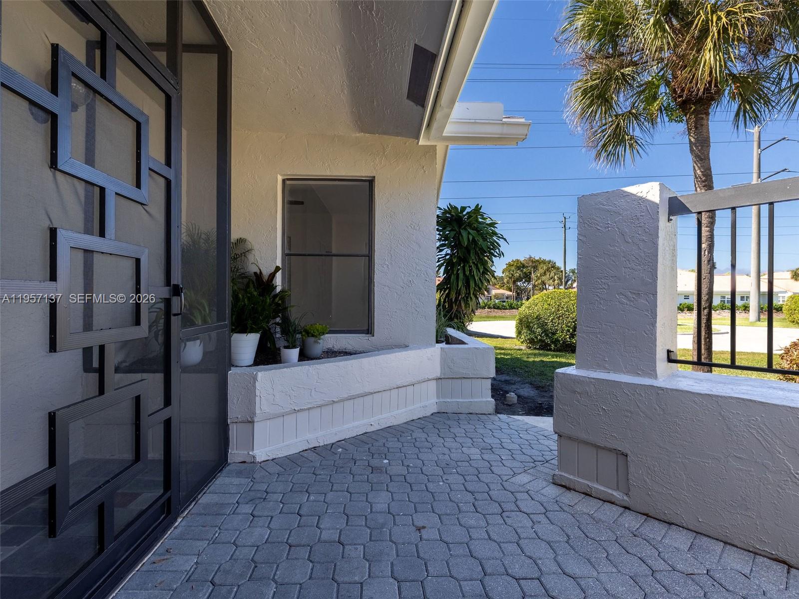 10988 Lake Front Pl Boca Raton, FL 33498