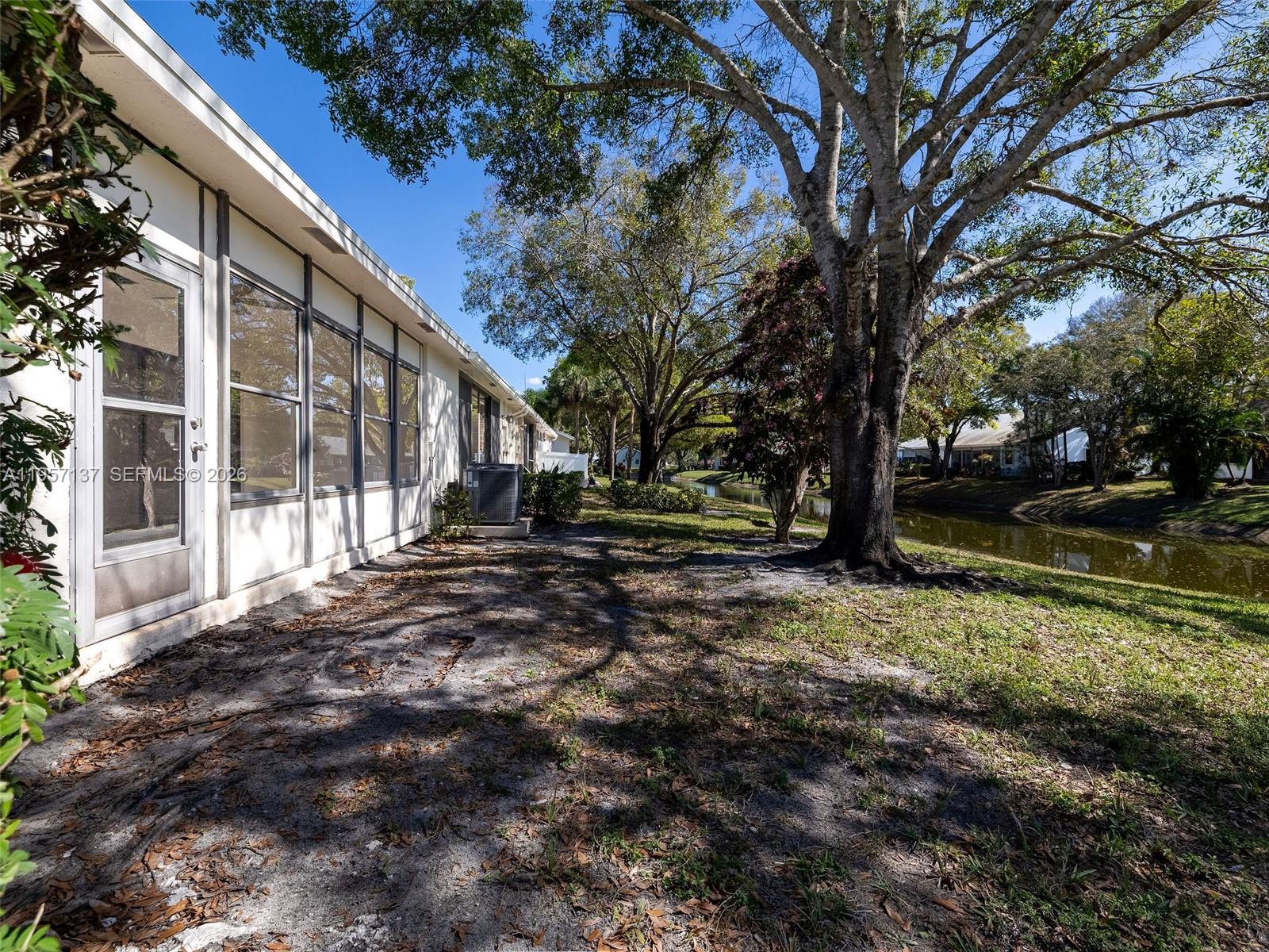 10988 Lake Front Pl Boca Raton, FL 33498